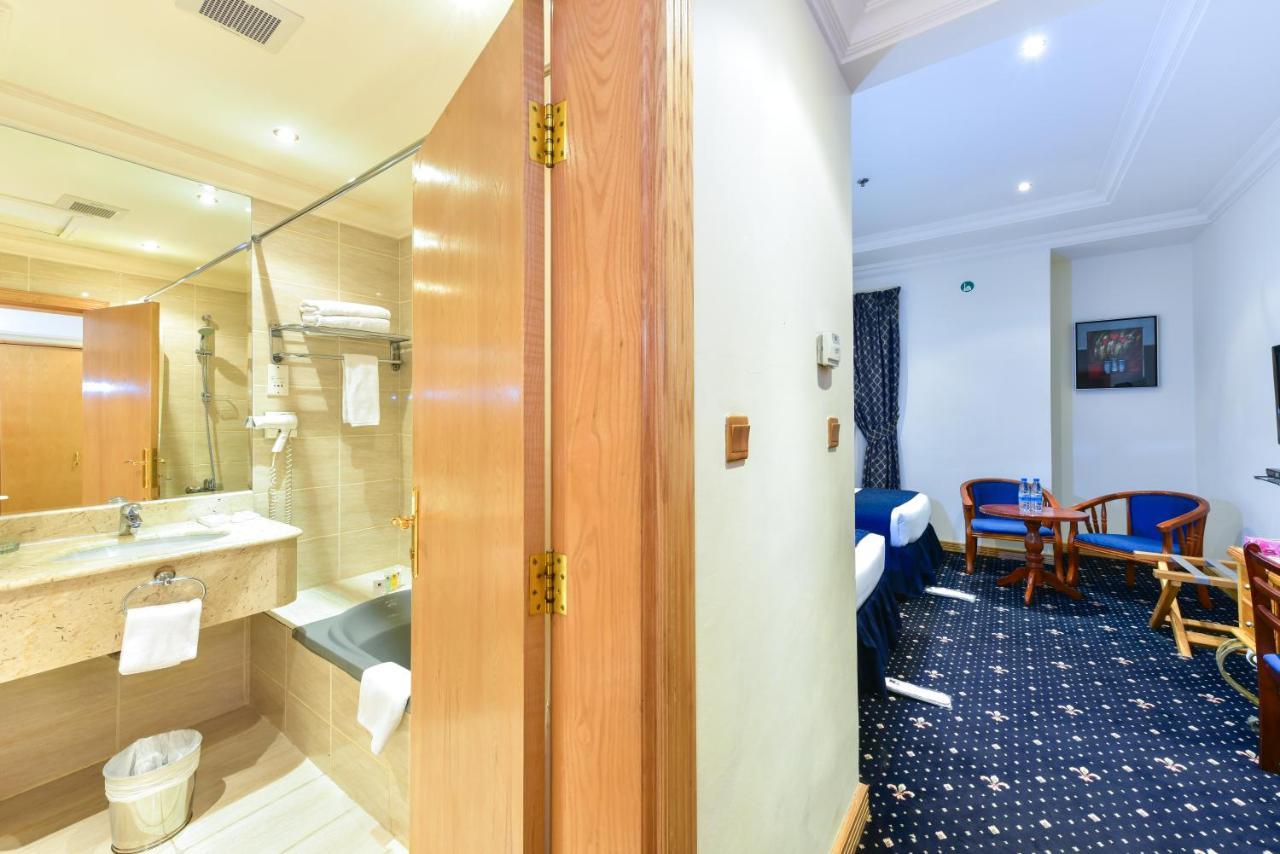 Cayam Hotel Doha Exterior foto